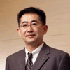 平岡　昭良　氏