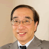 秋山　昌範　氏
